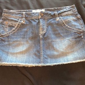 Distressed Blue Jean Skirt Sz 9/10